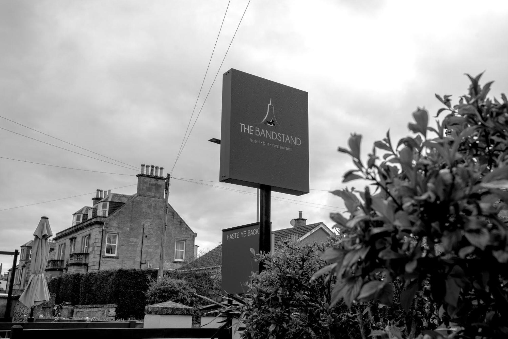 The Bandstand Hotel Nairn Exterior photo